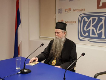 Vladika Joanikije pozvao narod da ostane dostojanstven