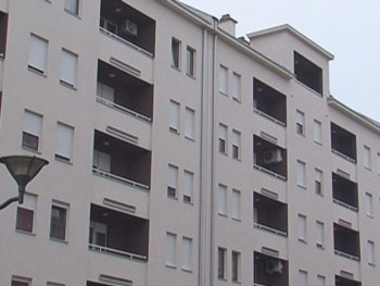 Vlada Srpske gradi stambene objekte za mlade bračne parove i samohrane roditelje