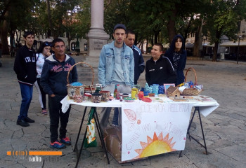 Prodajnom izložbom radova djeca sa poteškoćama u razvoju obilježila dječiju nedjelju 