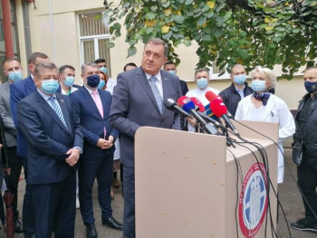 Додик: Највјероватније ћемо затворити школе