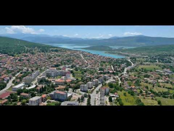 Билећанин Стефан Денда Билећи даровао коло