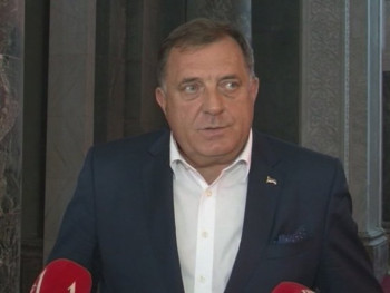 Dodik: Mitropolit Amfilohije okupio srpski narod
