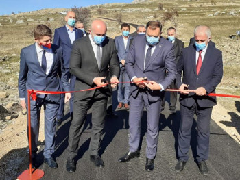 Dodik i Bajagić otvorili rekonstruisani put Gacko - Plužine 
