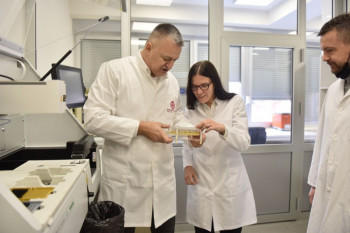 Екстракт из коре нара потенцијални штит од короне