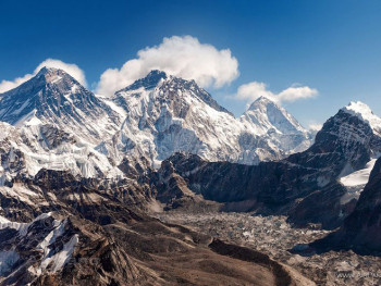 Научници: Еверест 'порастао' за 73 центиметра