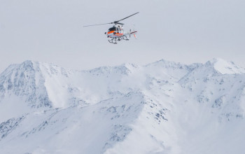 Пао хеликоптер у Алпима, погинуло пет лица