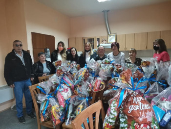 Одбори синдиката ЕРС-а и ХЕТ-а обрадовали малишане из Удружења 'Ведар осмијех'