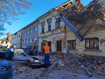 Velika oštećenja nakon zemljotresa u Hrvatskoj; Sabiraju se štete