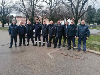 Екипе служби заштите и спасавања Града Требиња на путу за Костајницу