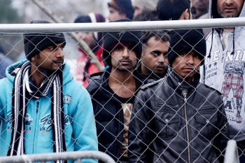 Мигранти на отвореном и даље чекају смјештај