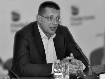 Преминуо Предраг Марић