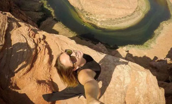 Slikanje dramatičnih selfija postala opasnost: U ovoj zemlji najviše ljudi nastrada praveći 'idealnu' fotografiju