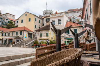 Zatvaraju se kafići i restorani u Herceg Novom