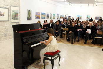 Učenice Muzičke škole priredile koncert u čast 250. godina od rođenja Betovena
