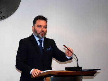 Košarac upućuje zahtjev za uvođenje prelevmana i carinskih stopa