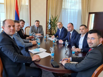 Штитити националне интересе и јачати Српску