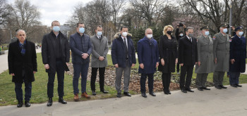 Градоначелник Ћурић положио вијенац поводом сећања на Милицу Ракић и сву дјецу страдалу у НАТО бомбардовању