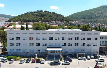 Bolnica Trebinje: Dvije osobe preminule, 52 teža bolesnika