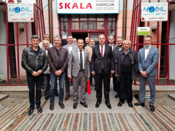 Градоначелник Требиња и директор ЕРС у срдачној посети нашем Удружењу у Вршцу