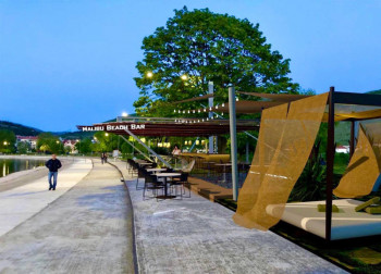 Требиње добија први  Beach bar (Фото) 