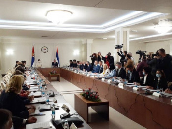 U Istočnom Sarajevu zajednička sjednica vlada Srpske i Srbije