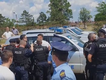 Ухапшеном младићу на Газиместану одређен притвор