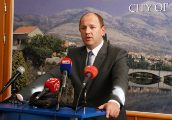 PETROVIĆ: Salkićeve uvrede nećemo oprostiti niti zaboraviti