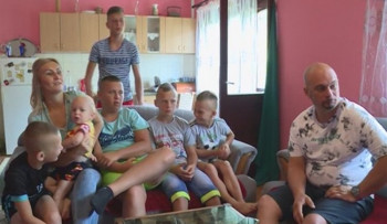 Шест синова породице Макера ускоро у свом новом дому (ВИДЕО)