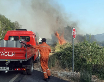 Пожар у Величанима: Пукао далековод и запалио се