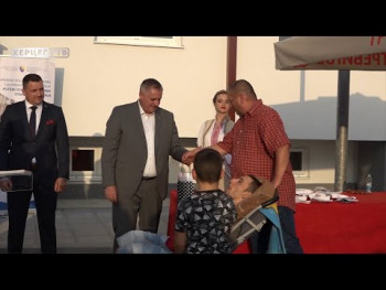 Trebinje: Višković uručio ključeve stanova za 48 izbjeglih i raseljenih lica