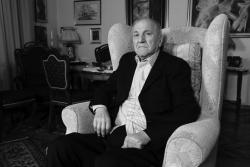 Преминуо Бата Живојиновић