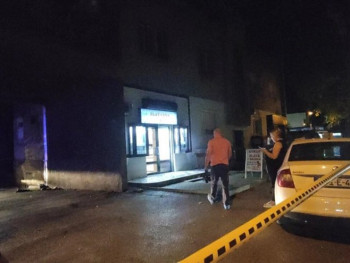 Vlasnik zlatare savladao pljačkaša, obojica u bolnici