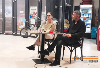 Pred publikom „Fusnote uživo“ - serijal razgovora o savremenoj umjetnosti