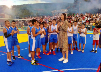 Тијана Бошковић свечано отворила игралиште у родном граду