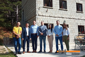 Gradonačelnik Ćurić sa saradnicima posjetio Planinarski dom na Ublima