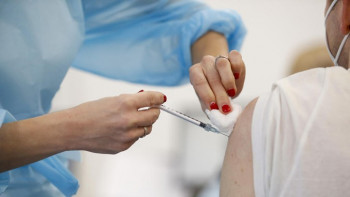Korisnici Doma penzionera i zdravstveni radnici prvi će primiti treću dozu vakcine u Trebinju