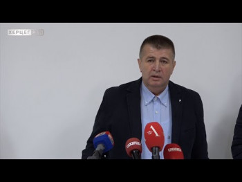 Snimak konferencije za novinare Slavka Vučurevića