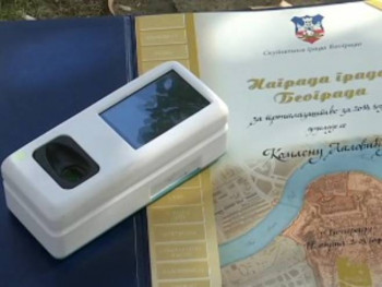 Srpski naučnik izumio uređaj koji sprečava zamjenu ili krađu beba u porodilištu (VIDEO)