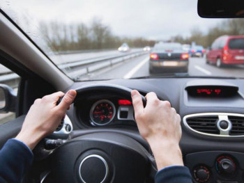 Како превазићи страх од вожње након саобраћајне незгоде? (ВИДЕО)