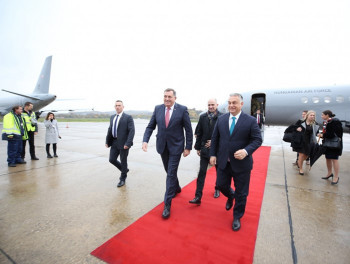 Orban stigao u Banjaluku – Dočekali ga Dodik i Višković