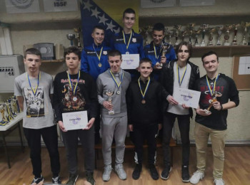 TRI SREBRA za strelce Leotara