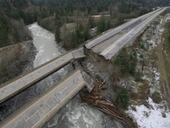 Poplave u Kanadi odsjekle od svijeta 18.000 ljudi (VIDEO)