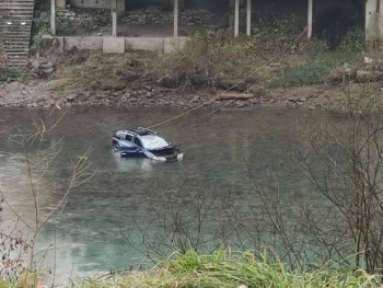 Pucnjava u Foči; Automobil gurnuli u rijeku