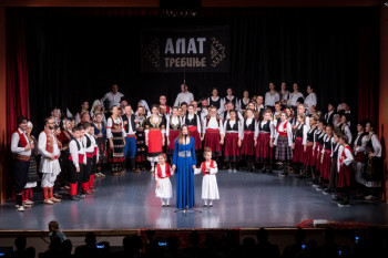 Публика одушевљена годишњим концертом ГКУД Алат Свислајон (ФОТО)