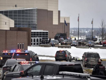 SAD: Tinejdžer ubio troje učenika (FOTO/VIDEO)