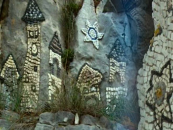 Trebinje: Mladi vajar izrađuje park kamenih figura i mozaika (FOTO/VIDEO)