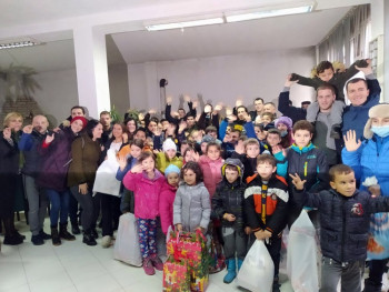 Хуманитарна акција ''Дај срцем'' за малишане за Космета