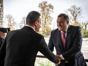 Sijarto: Mađarska će uložiti veto u slučaju da EU pokuša da uvede sankcije Dodiku