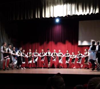 Чувари народне традиције  синоћ на сцени билећког Дома културе ''Јевто Дедијер''