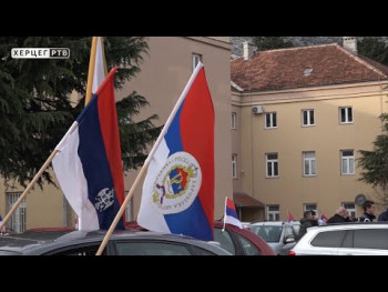 Trebinje u svečanom defileu za Republiku Srpsku